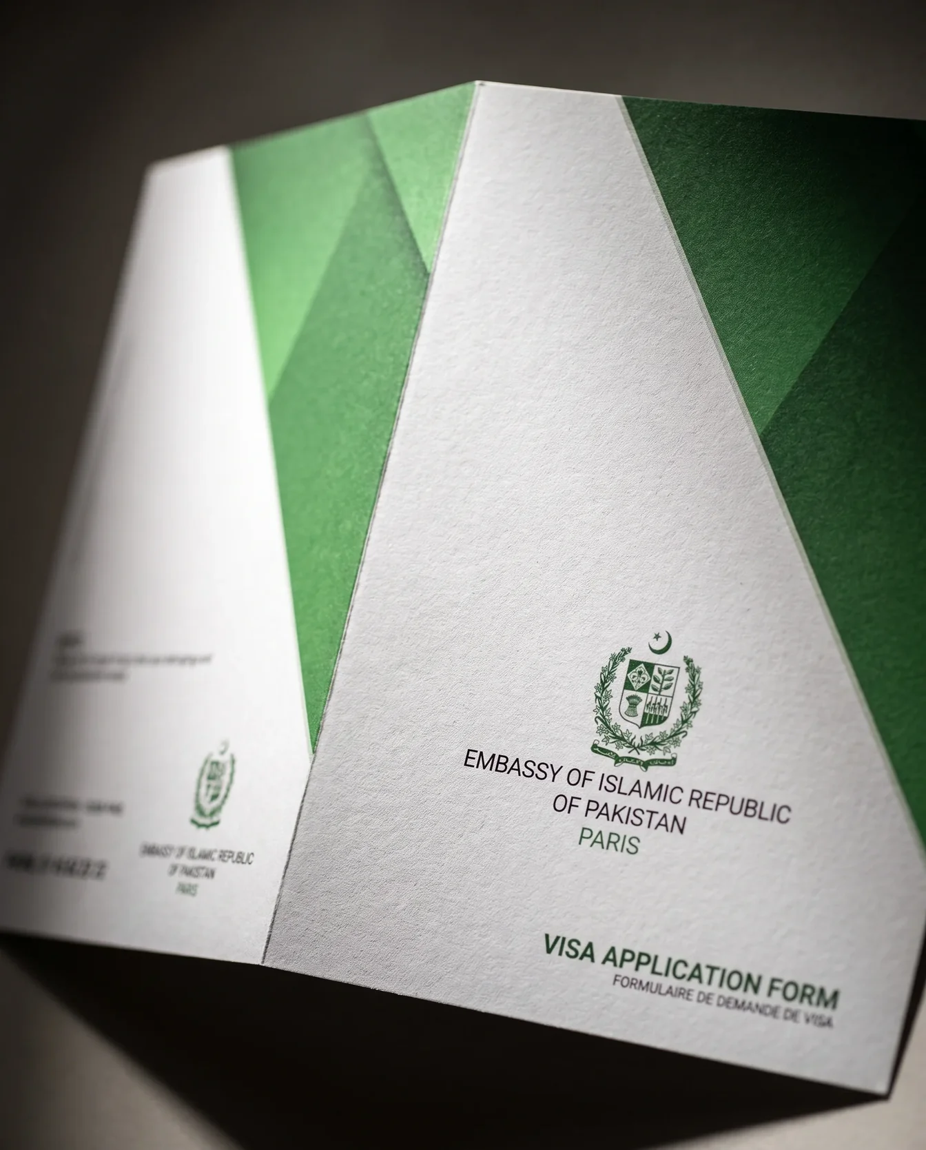Print design – Ambassade du Pakistan Vienne | Aliphbay